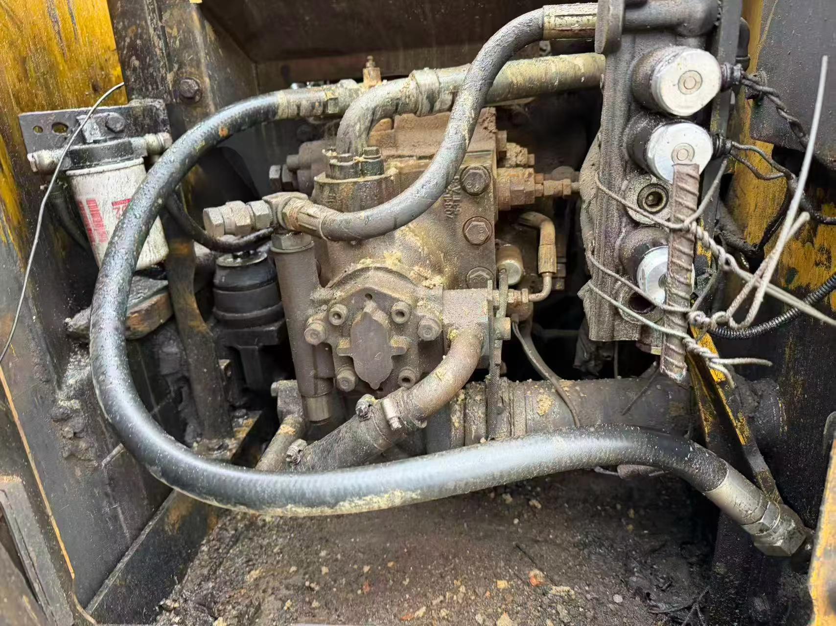 Buy Komatsu PC100 Used Excavator / 3 Buy Komatsu PC100 Used Excavator / 3