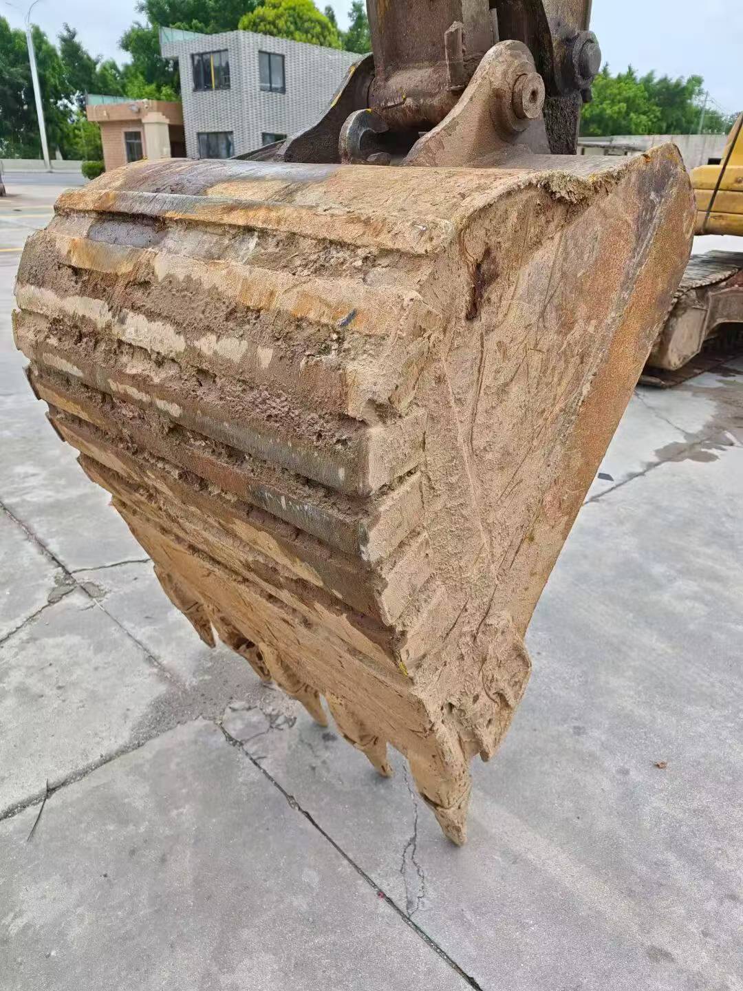 Buy Caterpillar 320D Used Excavator / 4 Buy Caterpillar 320D Used Excavator / 4