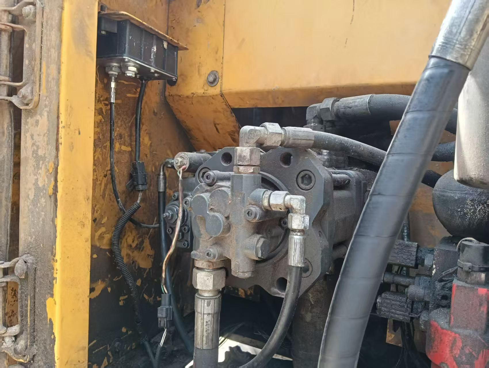 Buy XCMG XE150 Used Excavator / 2 Buy XCMG XE150 Used Excavator / 2