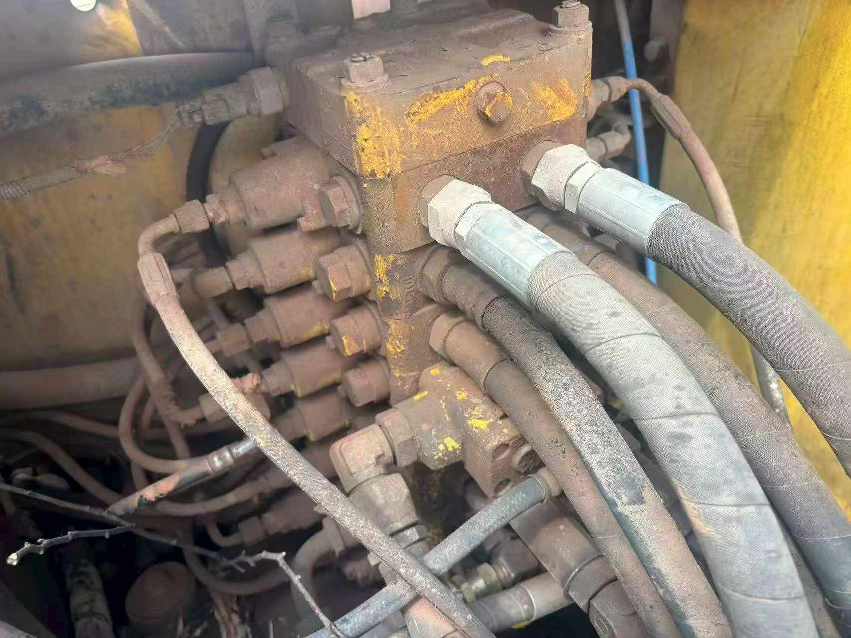 Buy Komatsu PC130 Used Excavator / 6 Buy Komatsu PC130 Used Excavator / 6
