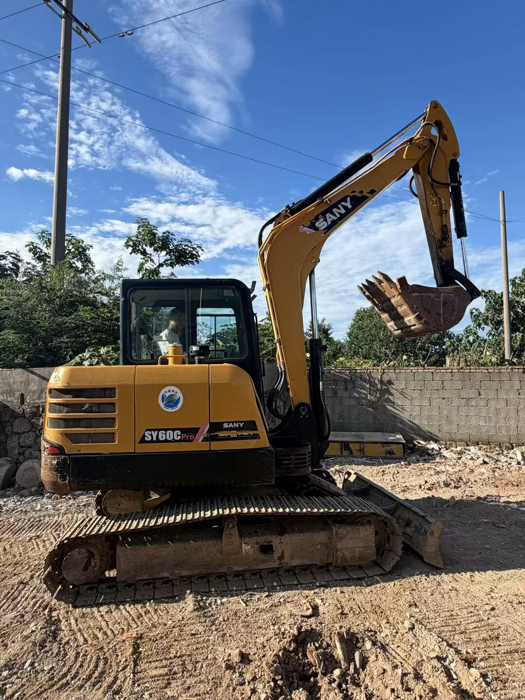 Buy Sany SY60 Used Excavator / 2 Buy Sany SY60 Used Excavator / 2