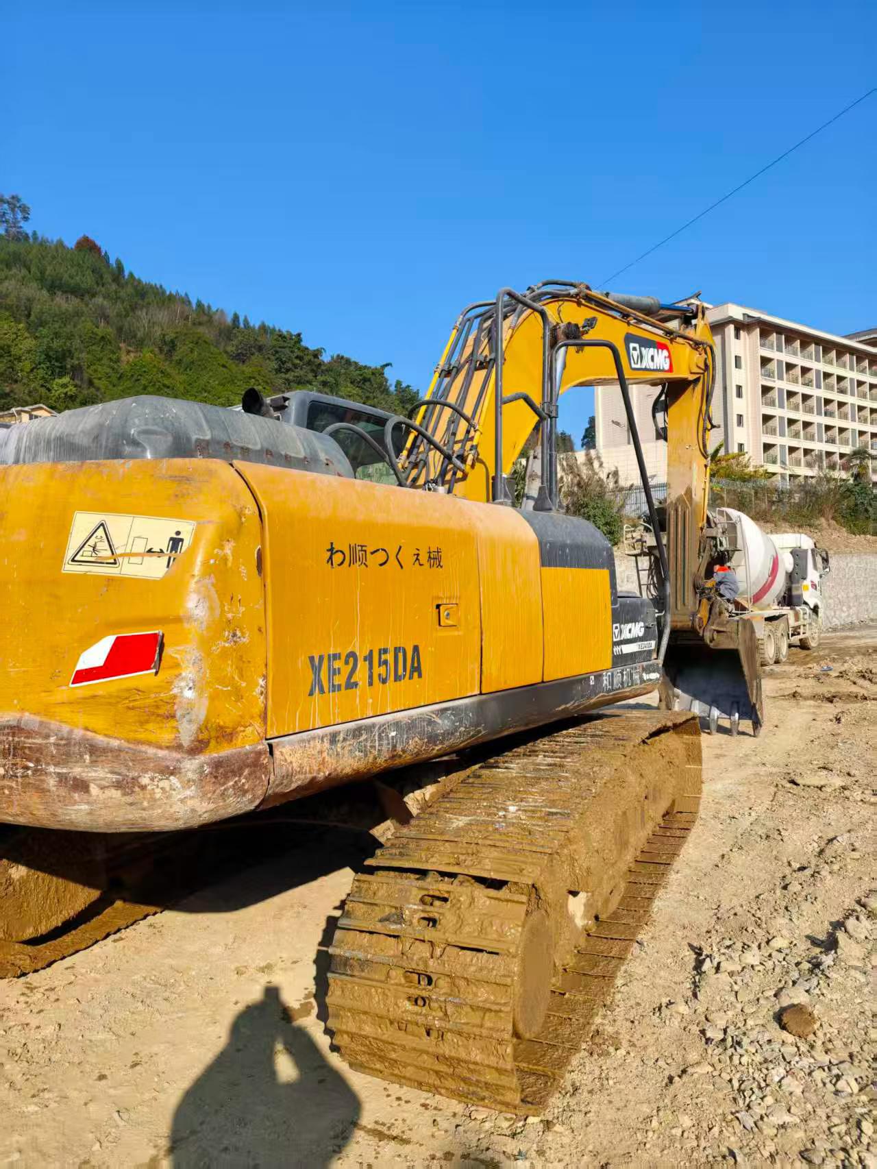Buy XCMG XE215 Used Excavator / 1
