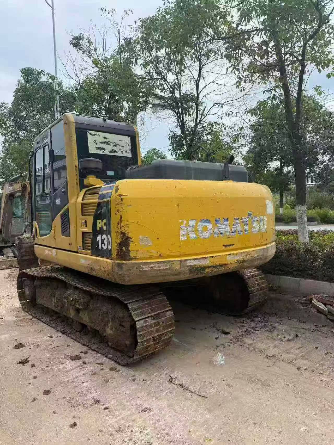 Buy Komatsu PC110-7 Used Excavator / 1