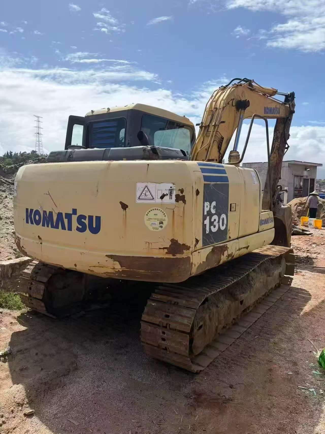Buy Komatsu PC130-7 Used Excavator / 1