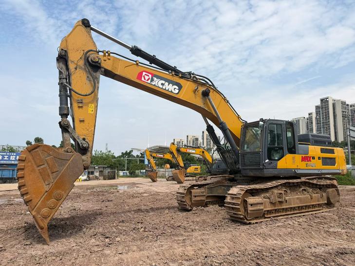 Buy XCMG XE490DK Used Excavator / 1