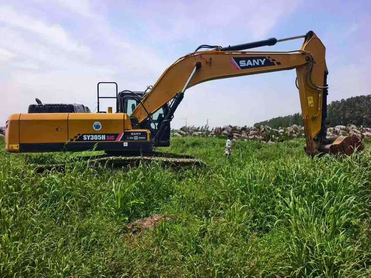 Buy Sany SY305H Used Excavator / 1