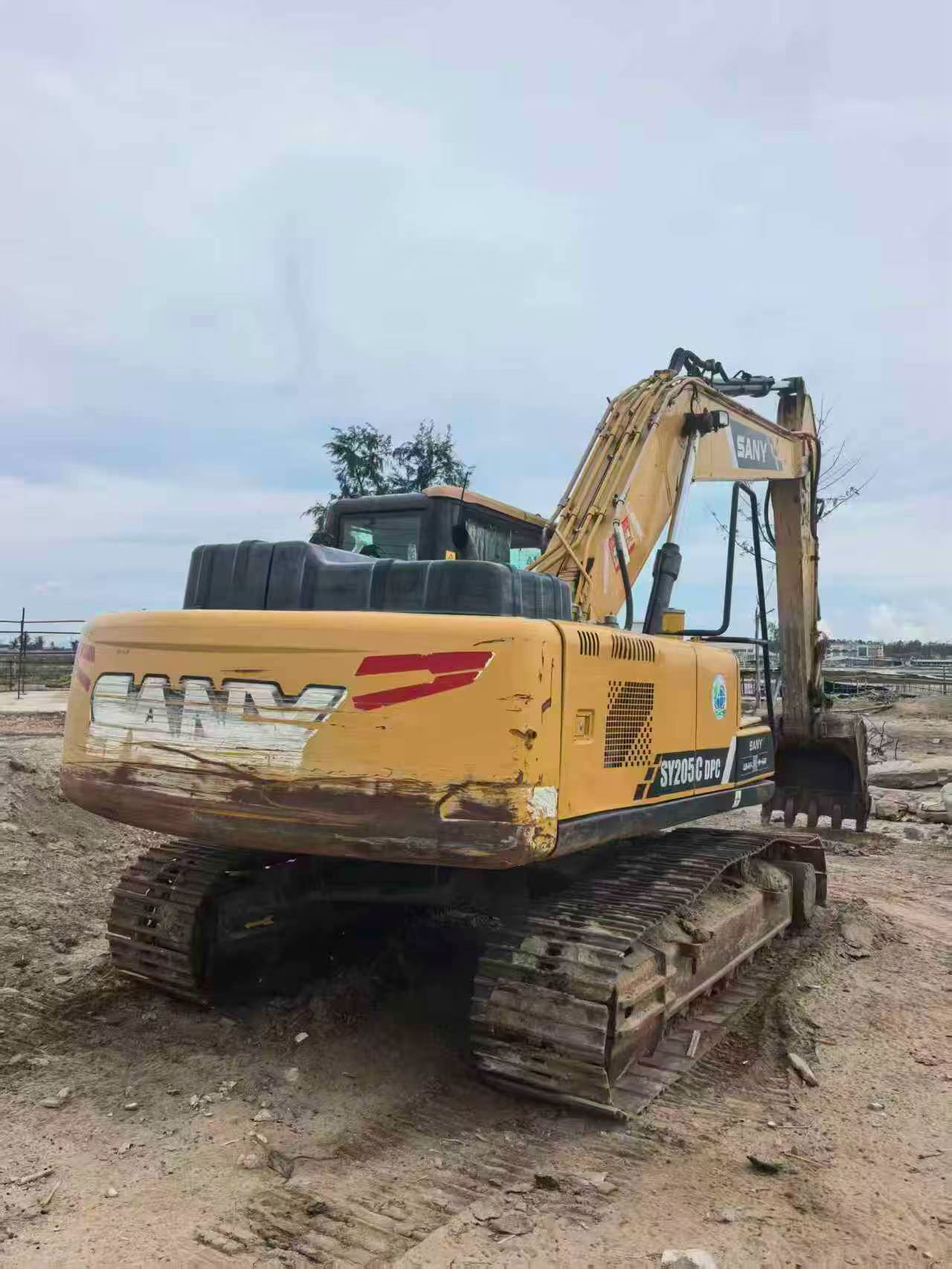 Buy Sany SY205C Used Excavator / 1