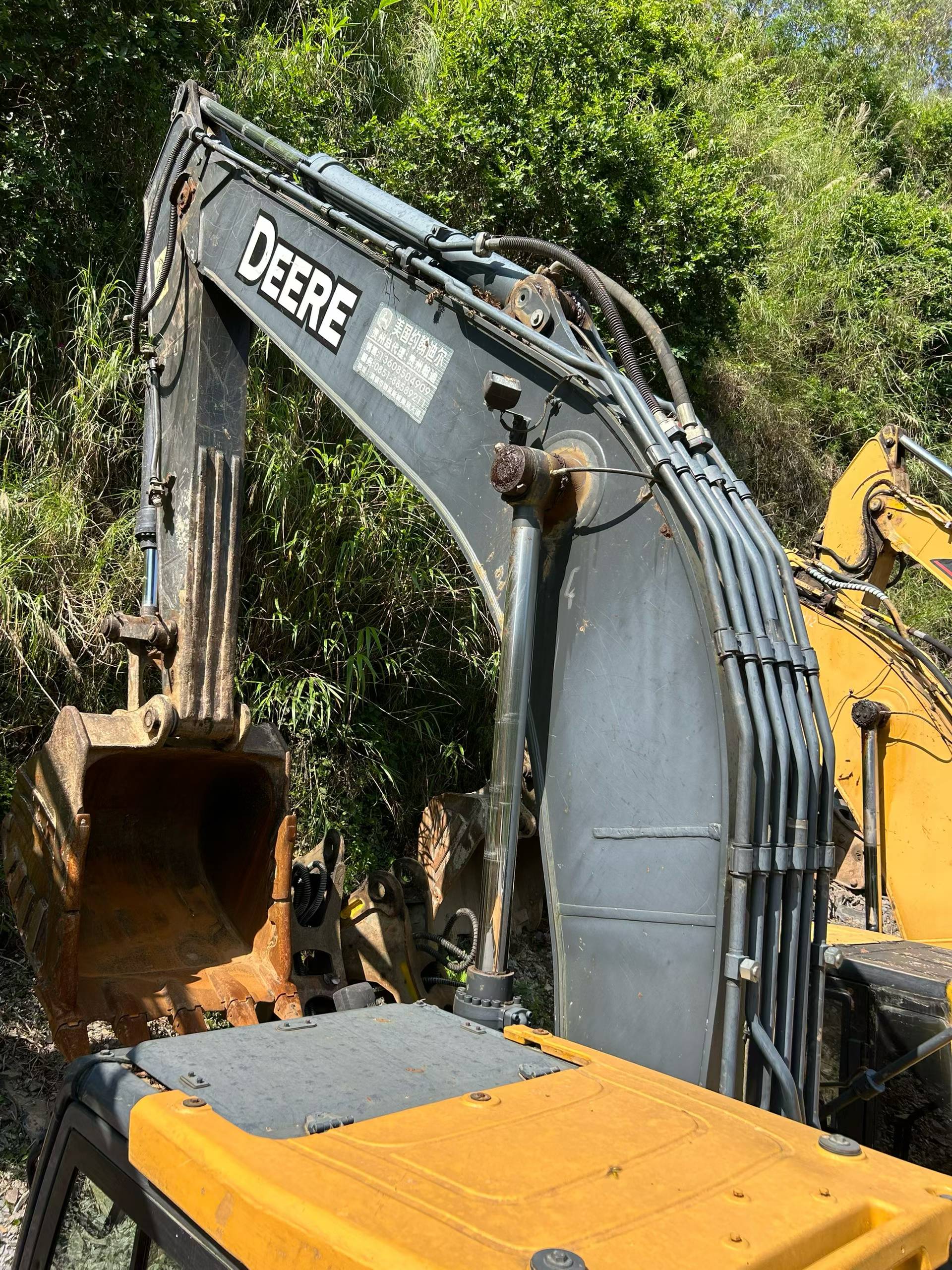 Buy JohnDeere E240 Used Excavator / 9 Buy JohnDeere E240 Used Excavator / 9