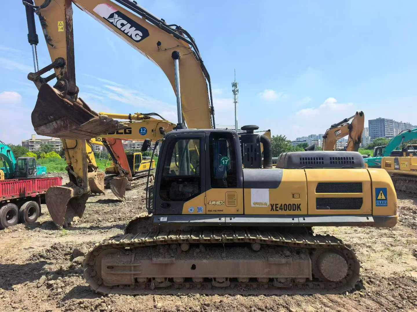 Buy XCMG XE400T Used Excavator / 3 Buy XCMG XE400T Used Excavator / 3