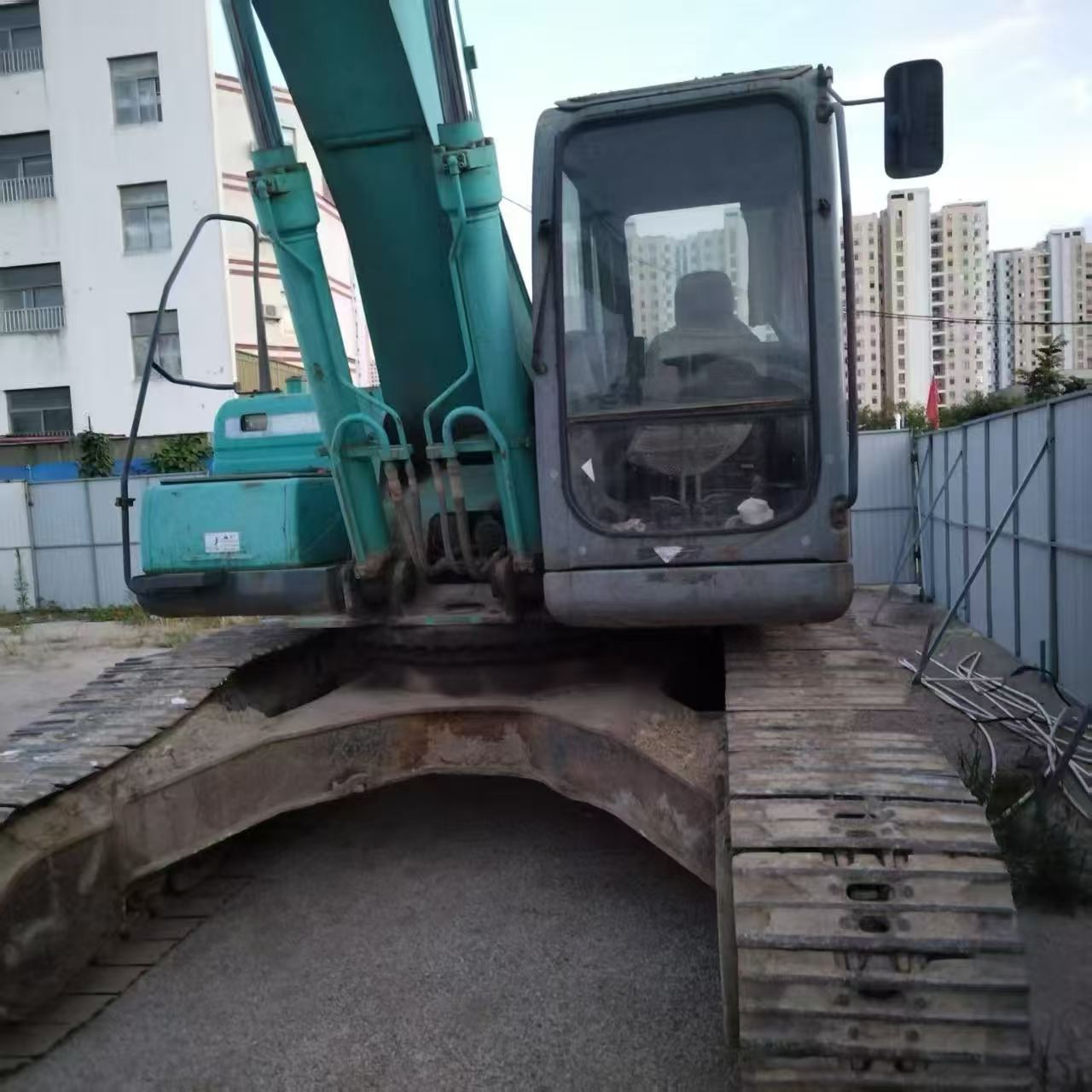 Buy Kobelco SK260 Used Excavator / 5