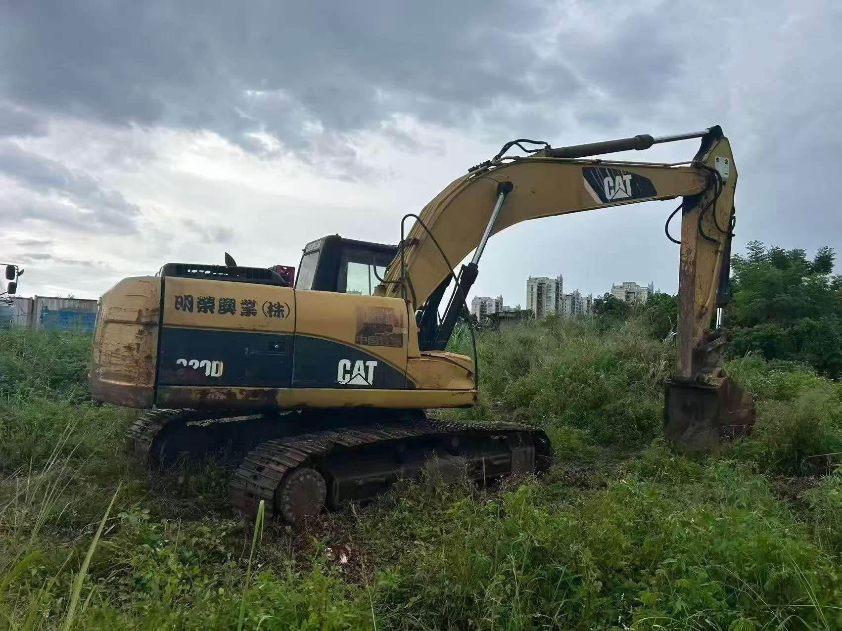 Buy Caterpillar 320D Used Excavator / 1