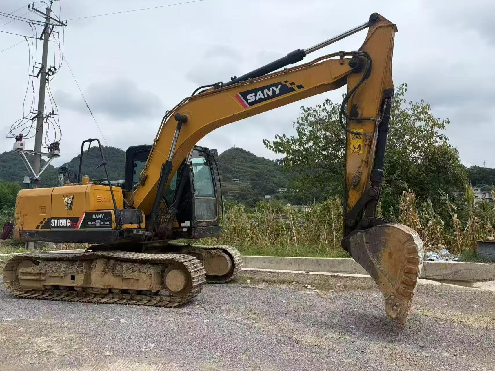 Buy Sany SY135 Used Excavator / 3 Buy Sany SY135 Used Excavator / 3