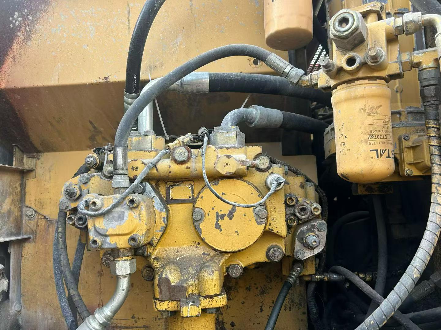 Buy Caterpillar 320C Used Excavator / 4 Buy Caterpillar 320C Used Excavator / 4