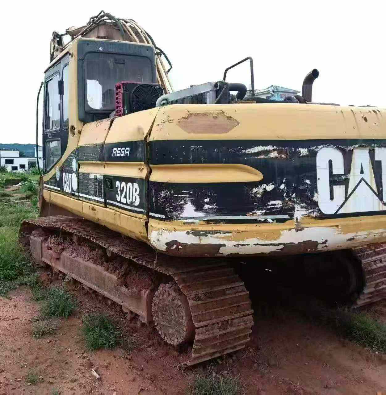 Buy Caterpillar 320B Used Excavator / 2