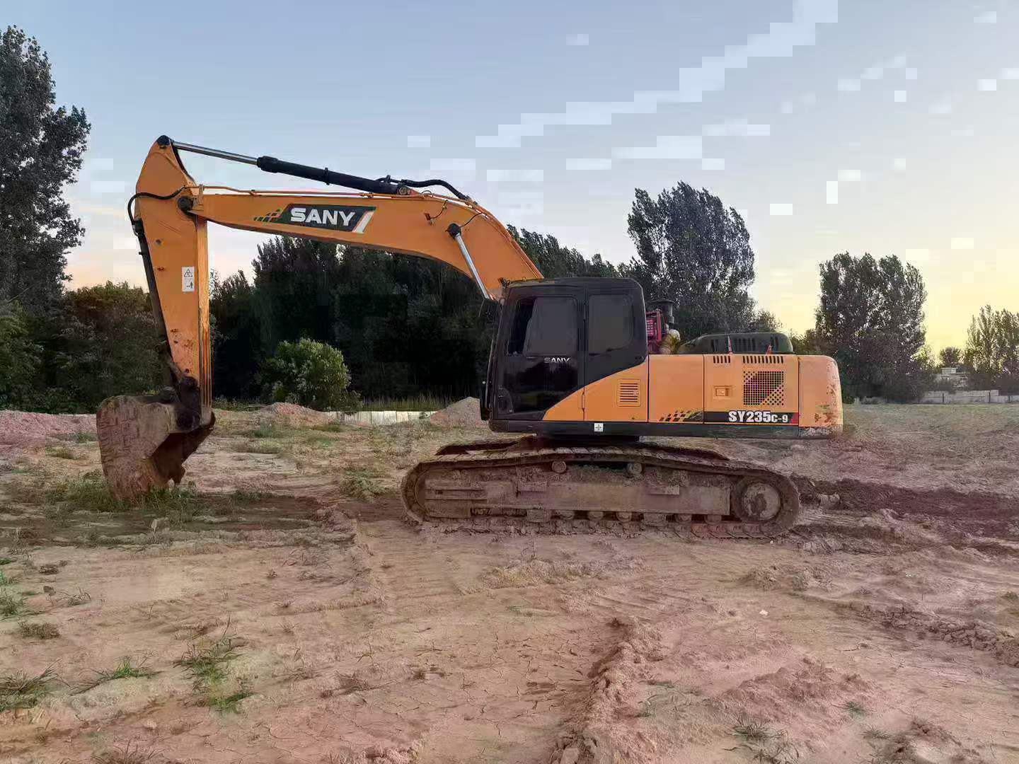 Buy Sany SY235C-8 Used Excavator / 1