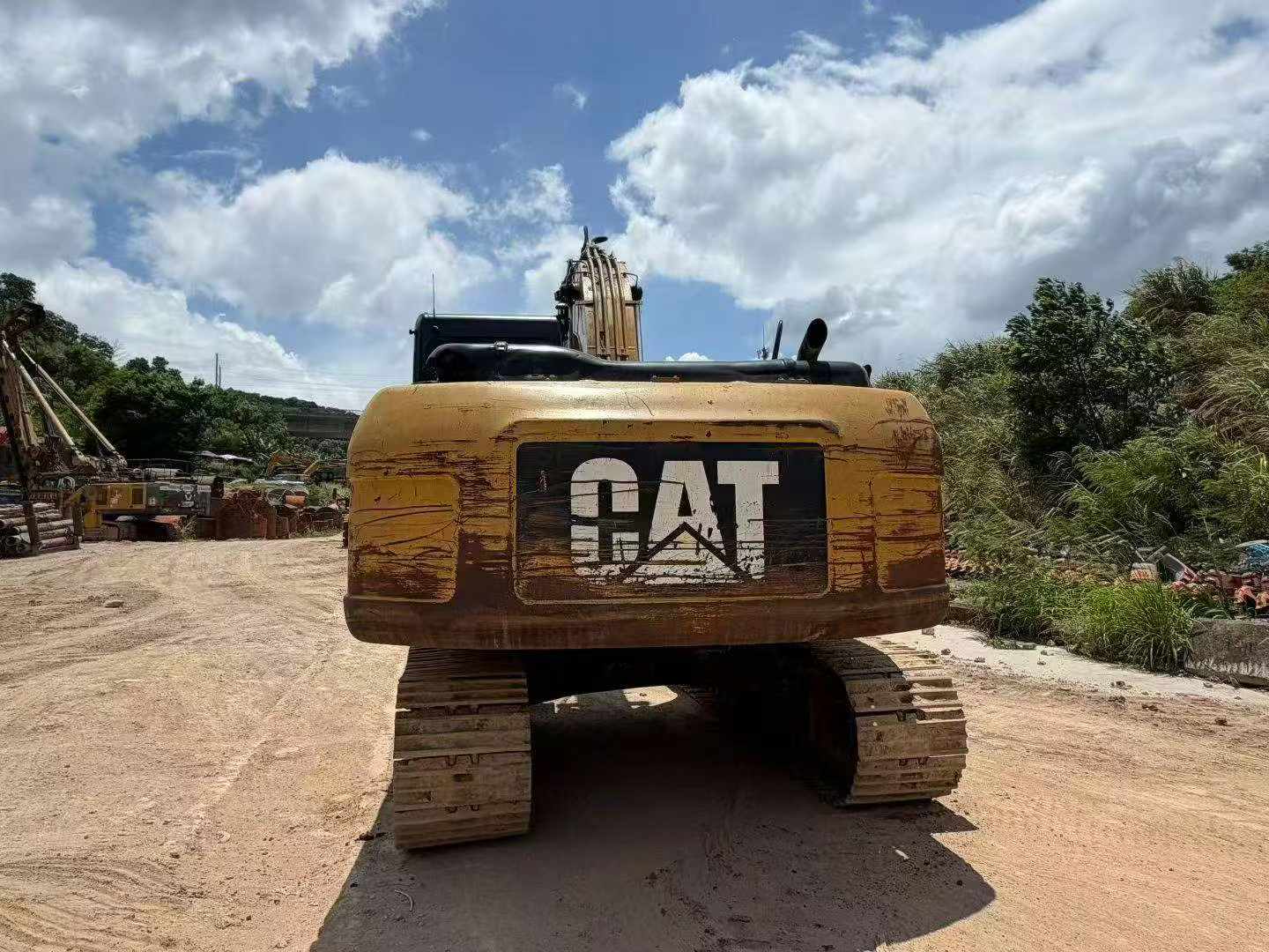 Buy Caterpillar 320D Used Excavator / 3 Buy Caterpillar 320D Used Excavator / 3
