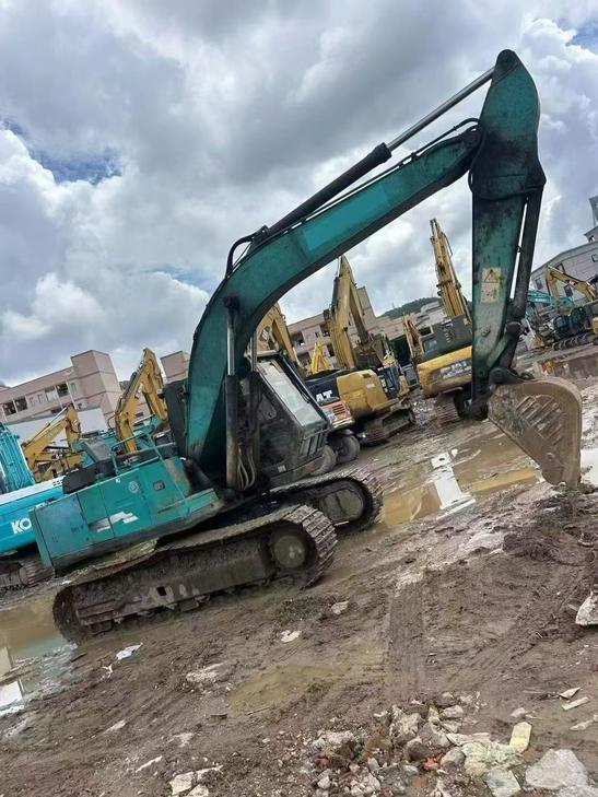 Buy Sumitomo S265F2 Used Excavator / 1