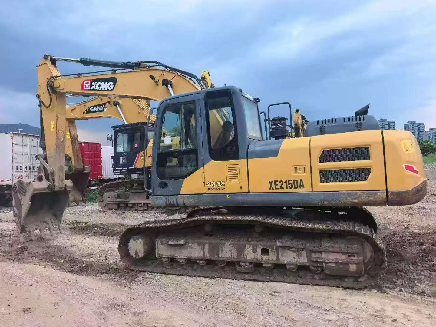Buy XCMG XE215 Used Excavator / 3 Buy XCMG XE215 Used Excavator / 3