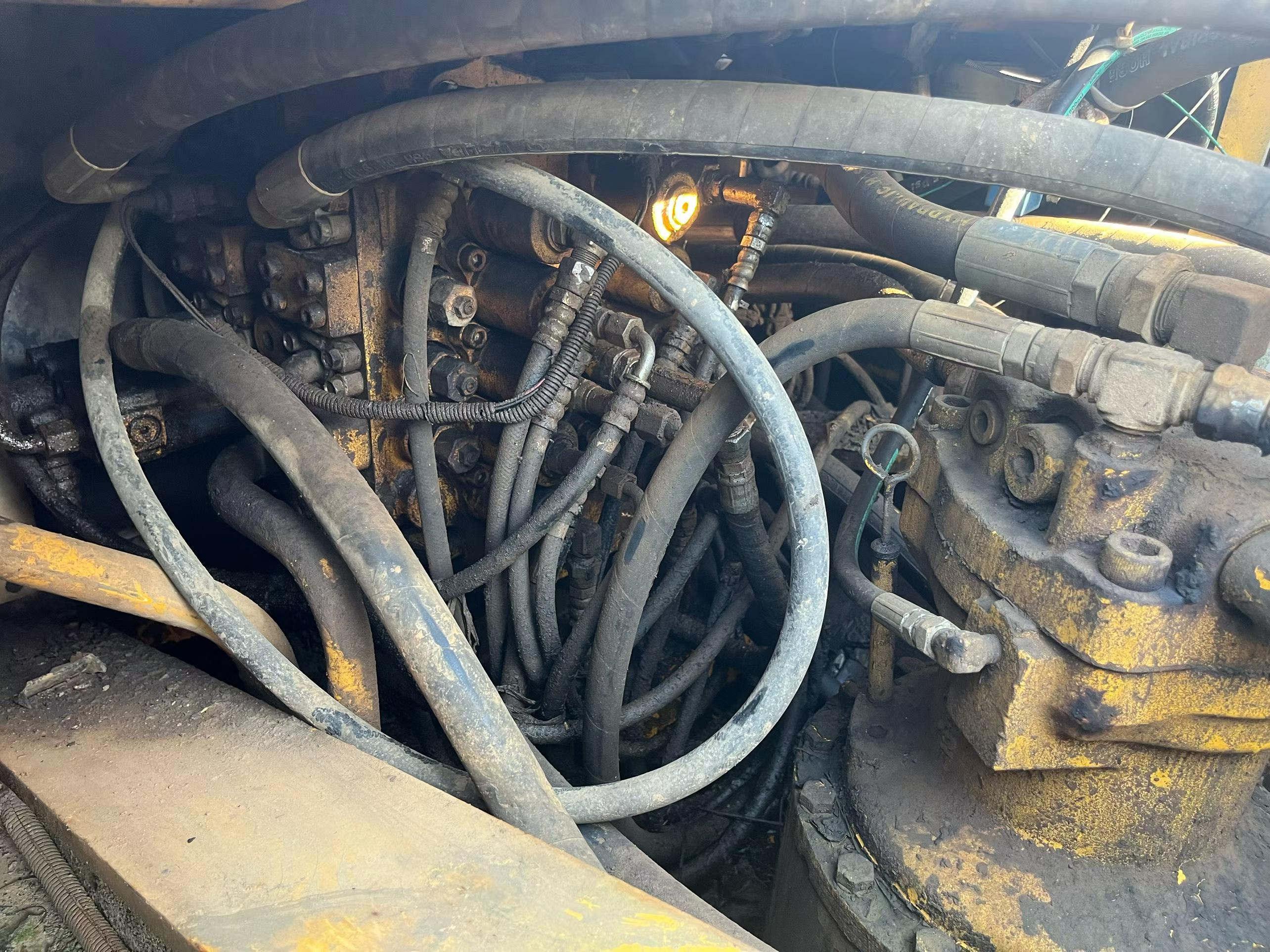 Buy Kato Used Excavator / 9 Buy Kato Used Excavator / 9
