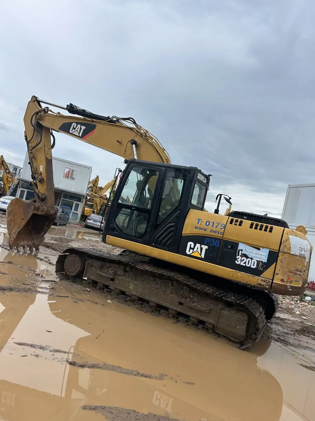 Buy Caterpillar 320D Used Excavator / 3 Buy Caterpillar 320D Used Excavator / 3