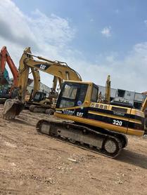 Buy Caterpillar 320V2 Used Excavator / 3 Buy Caterpillar 320V2 Used Excavator / 3