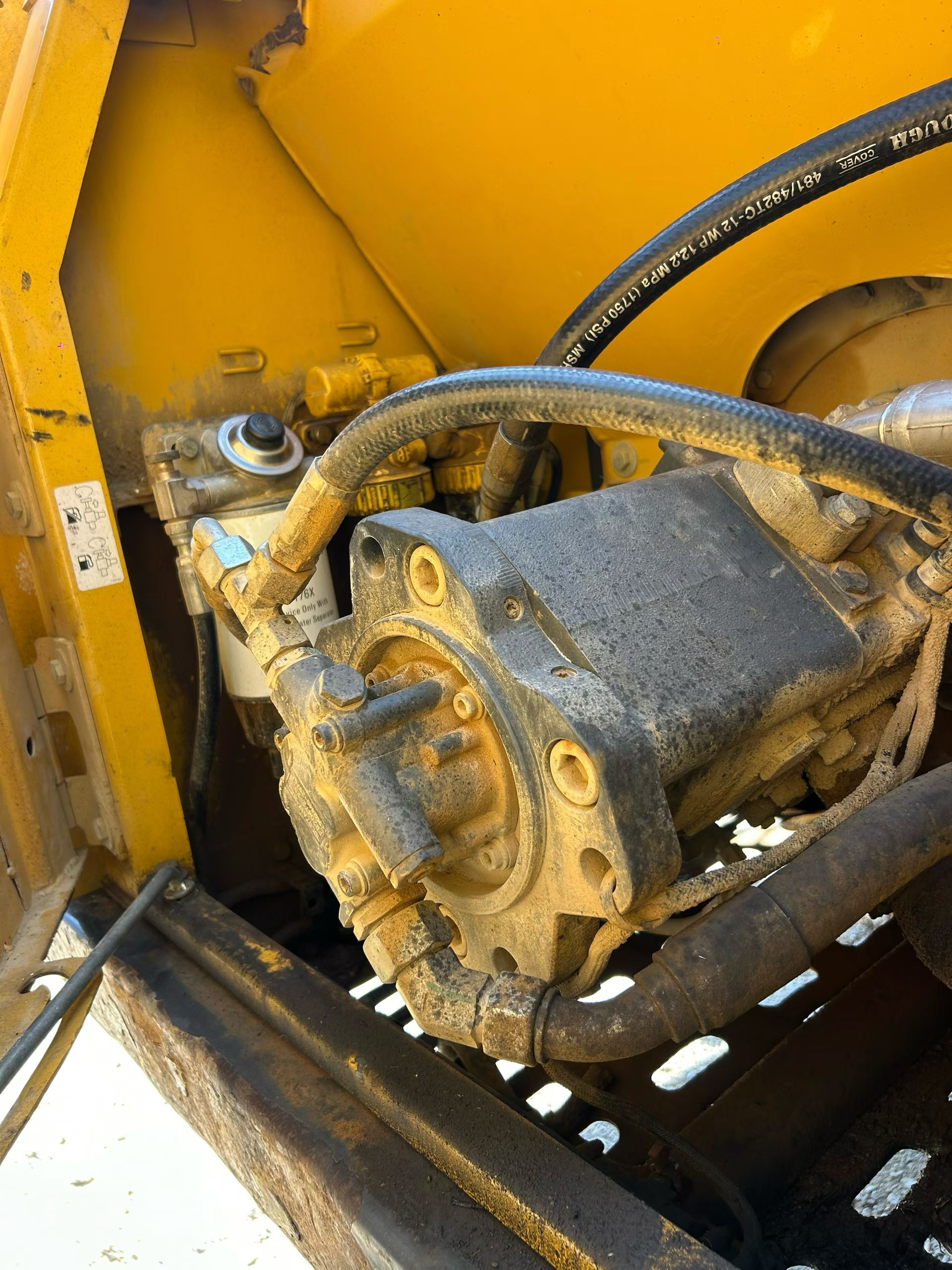 Buy JohnDeere E240 Used Excavator / 7 Buy JohnDeere E240 Used Excavator / 7