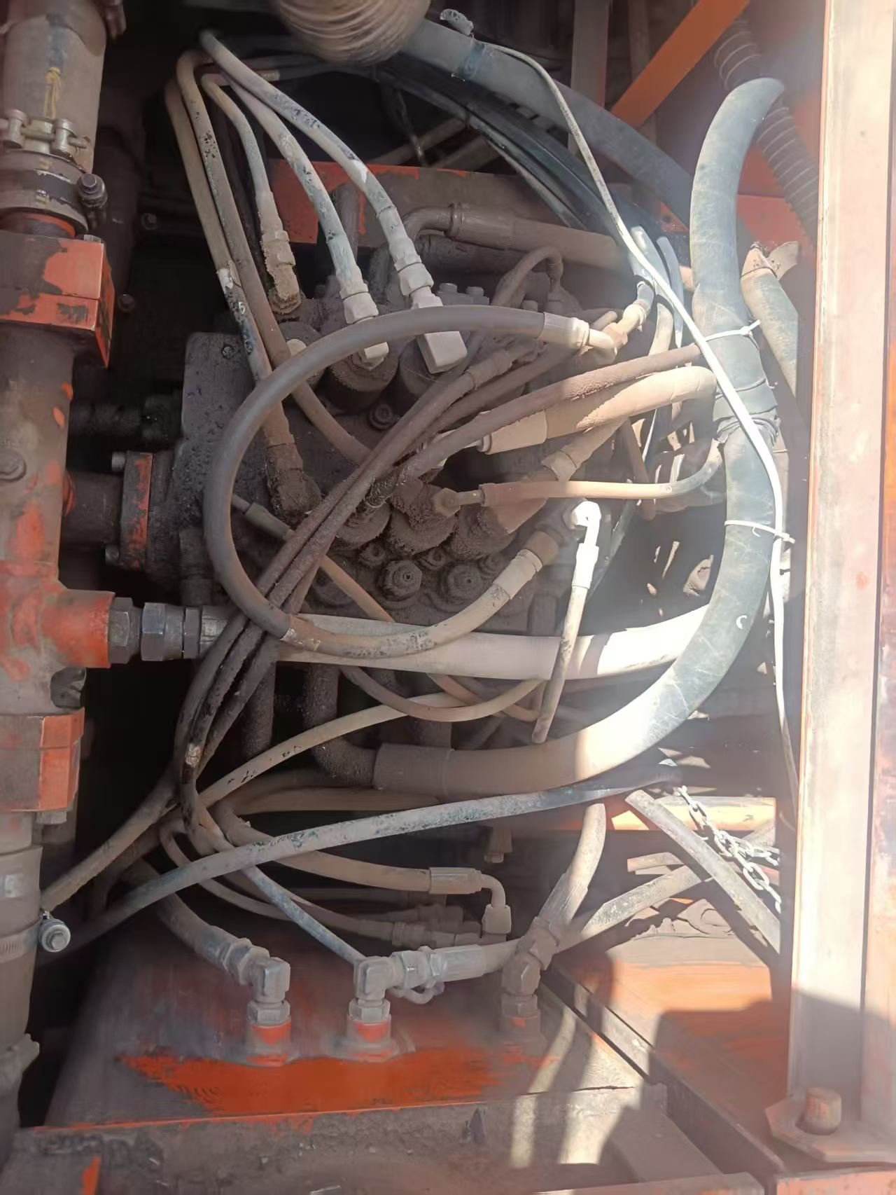 Buy Doosan DH220-9E Used Excavator / 3 Buy Doosan DH220-9E Used Excavator / 3