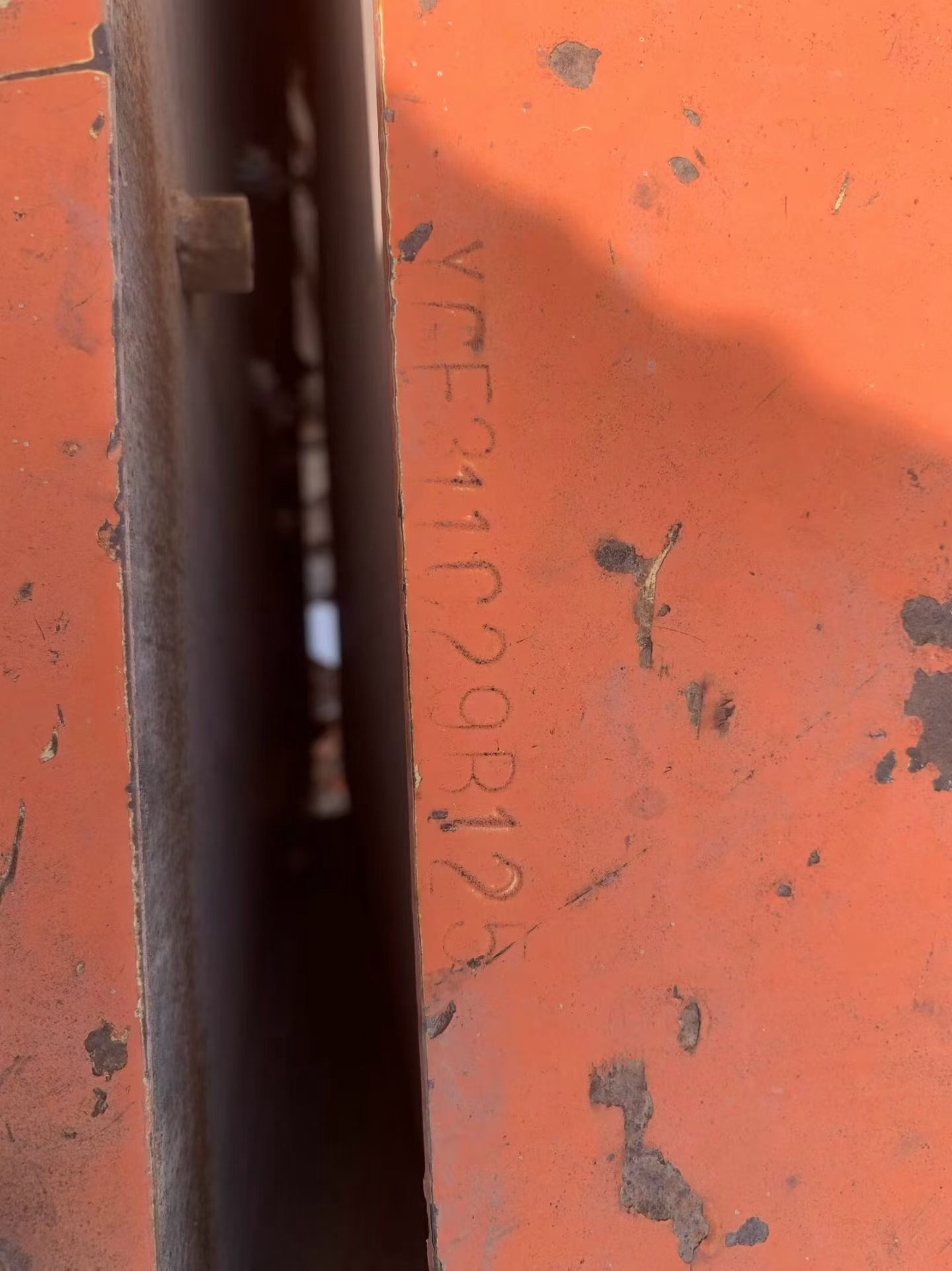Buy Hitachi EX250-5 Used Excavator / 2