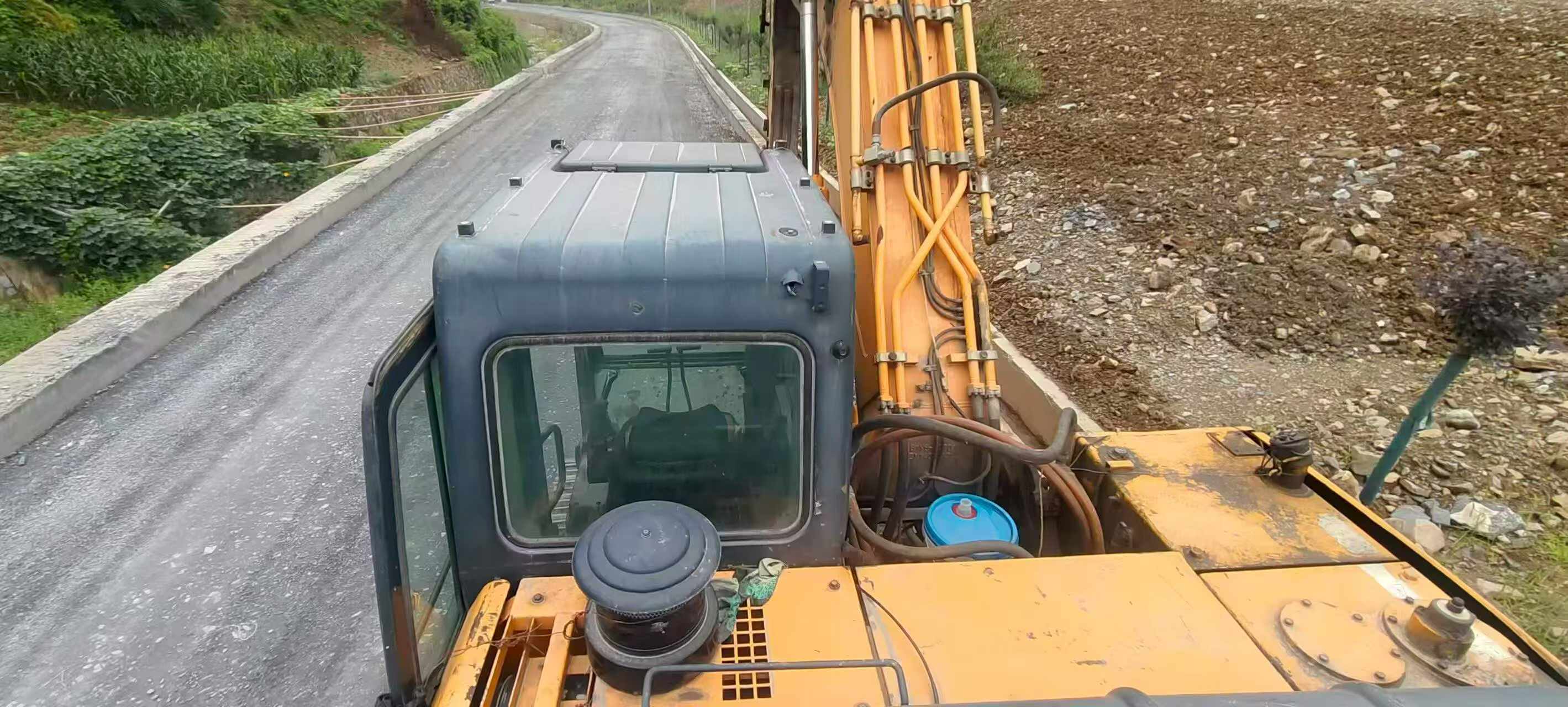 Buy Hyundai R225-7 Used Excavator / 7 Buy Hyundai R225-7 Used Excavator / 7