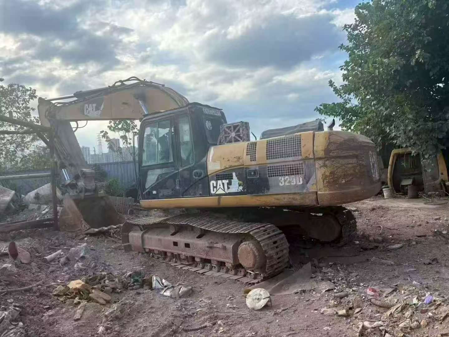 Buy Caterpillar 329D Used Excavator / 2 Buy Caterpillar 329D Used Excavator / 2