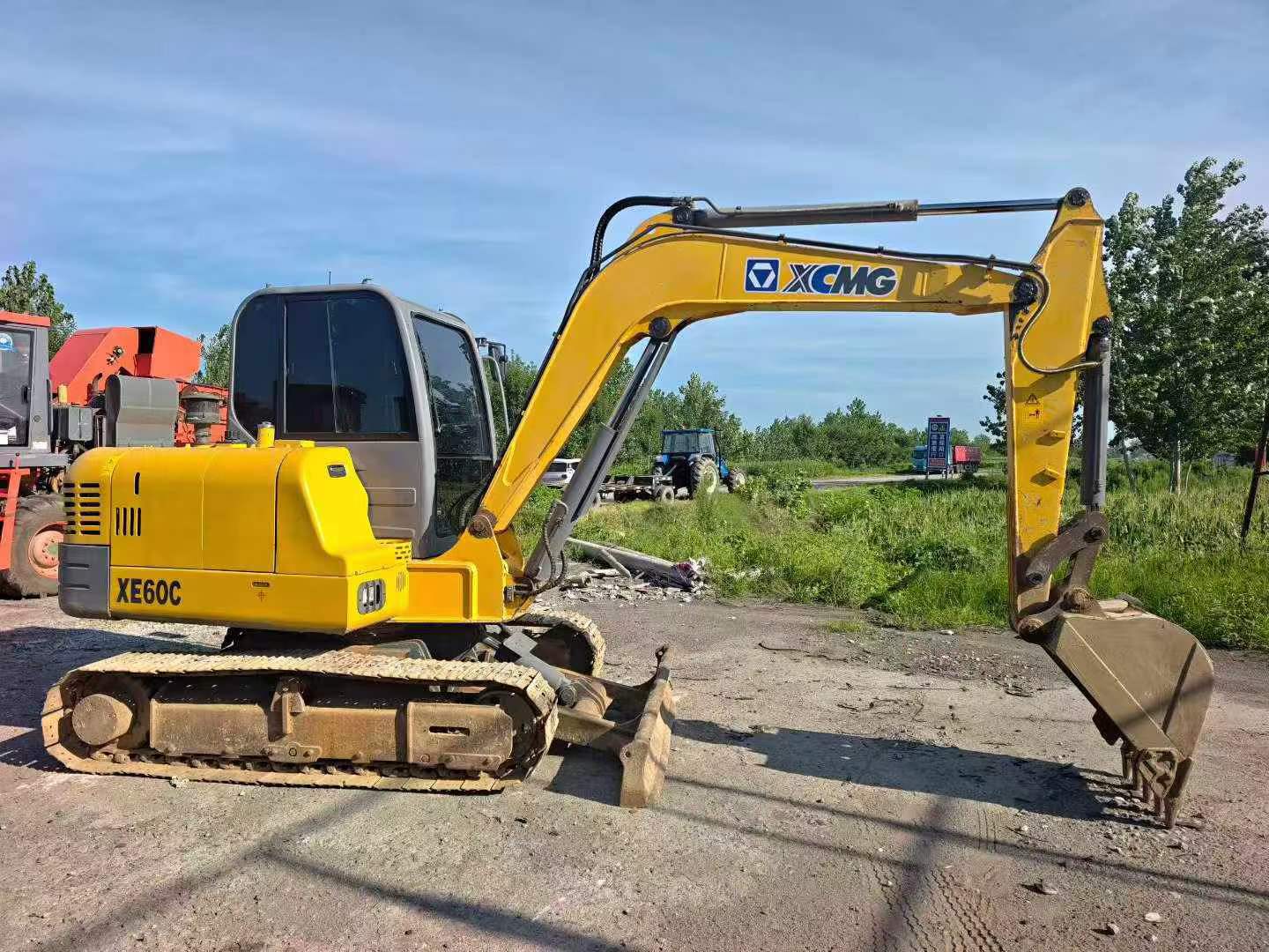 Buy XCMG XE60 Used Excavator / 2 Buy XCMG XE60 Used Excavator / 2