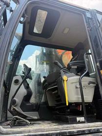 Buy Sany SY650HB Used Excavator / 4 Buy Sany SY650HB Used Excavator / 4