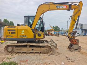 Buy XCMG XE75DA Used Excavator / 2 Buy XCMG XE75DA Used Excavator / 2