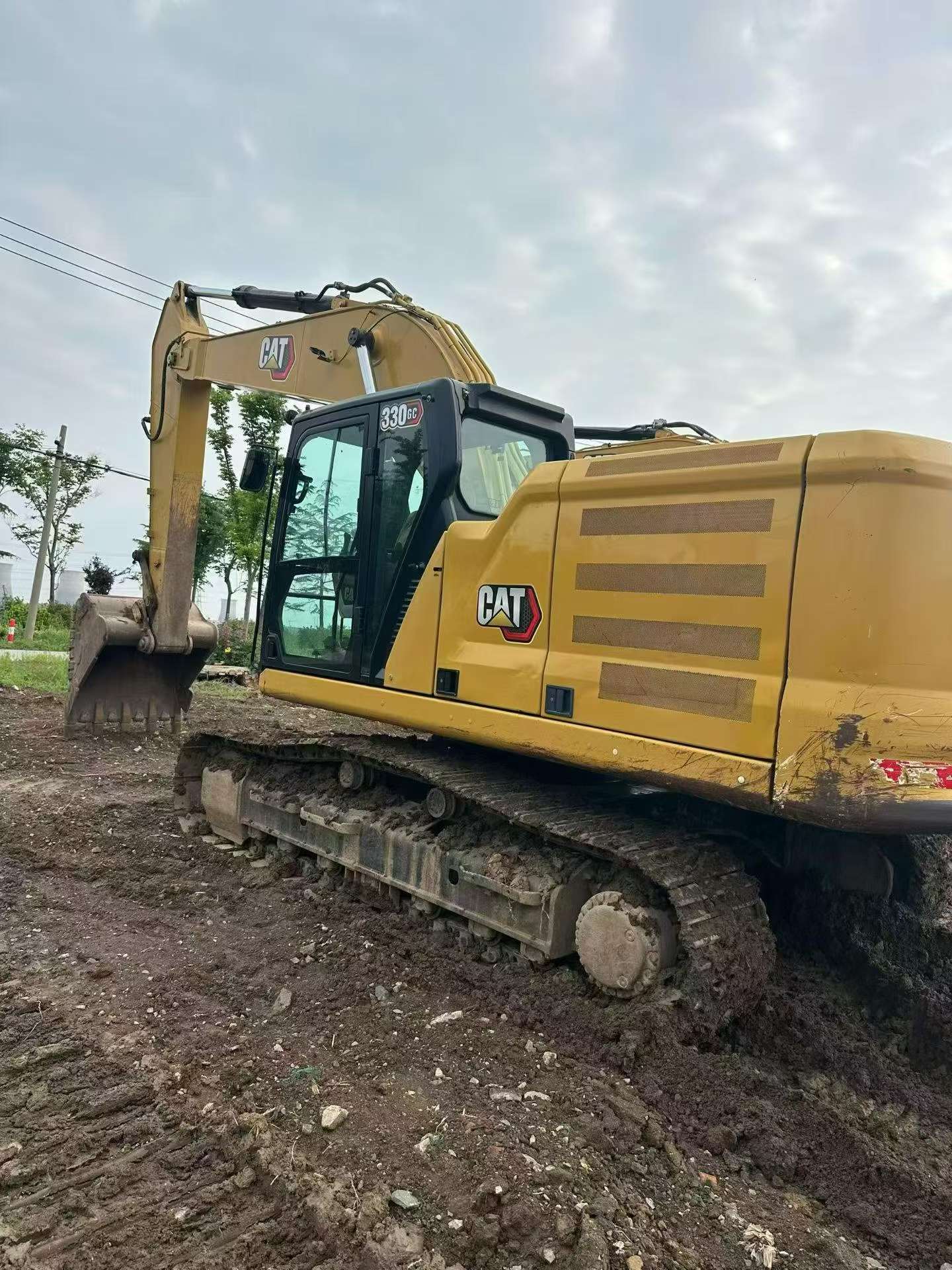 Buy Caterpillar 330B Used Excavator / 1