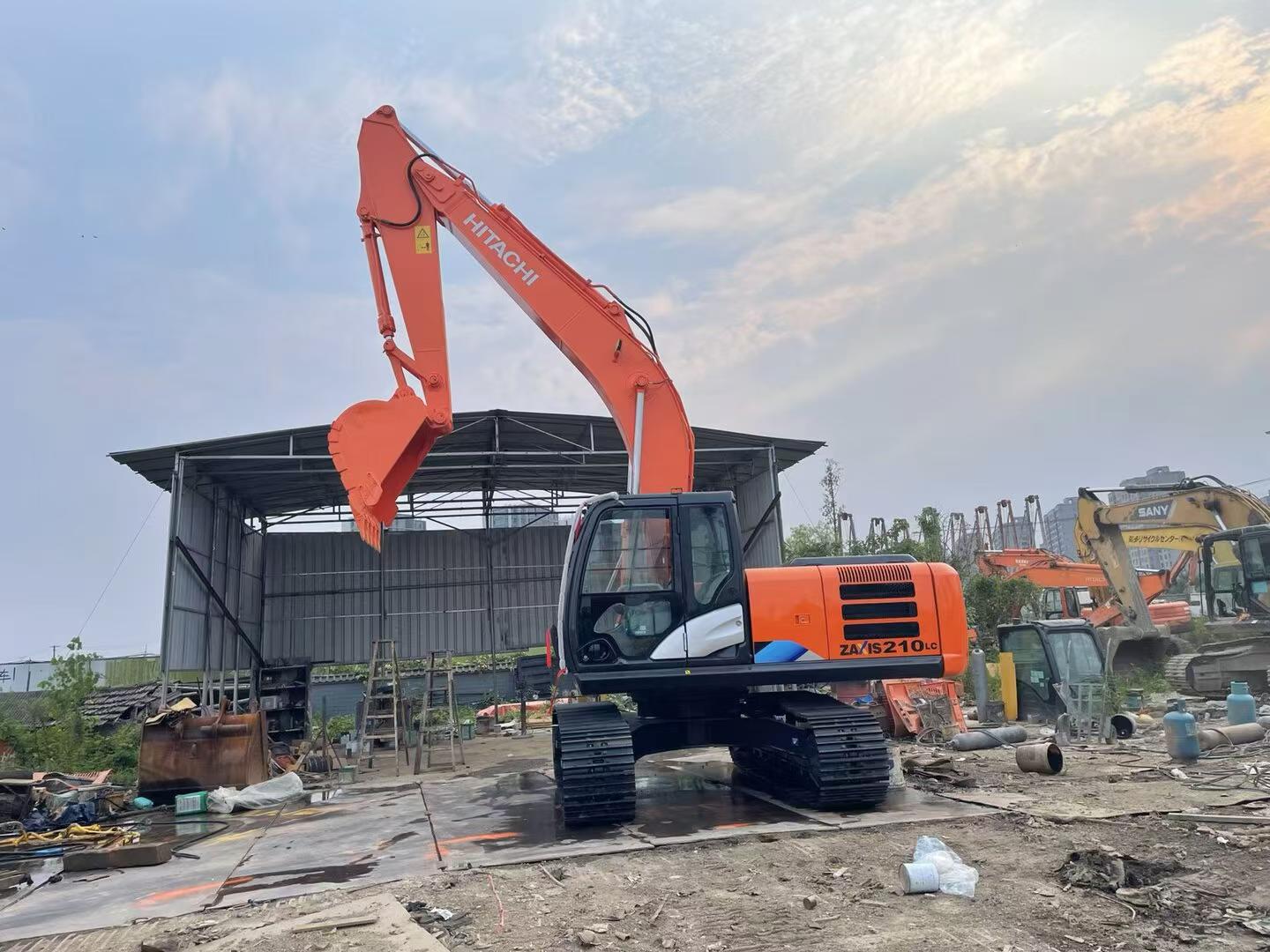 Buy Hitachi EX210-5 Used Excavator / 1