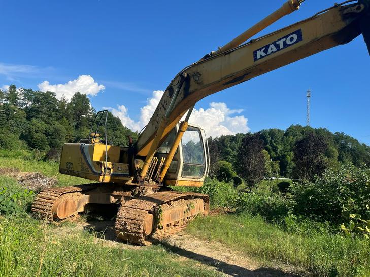 Buy Kato Used Excavator / 1