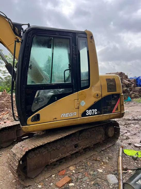 Buy Caterpillar 307C Used Excavator / 1