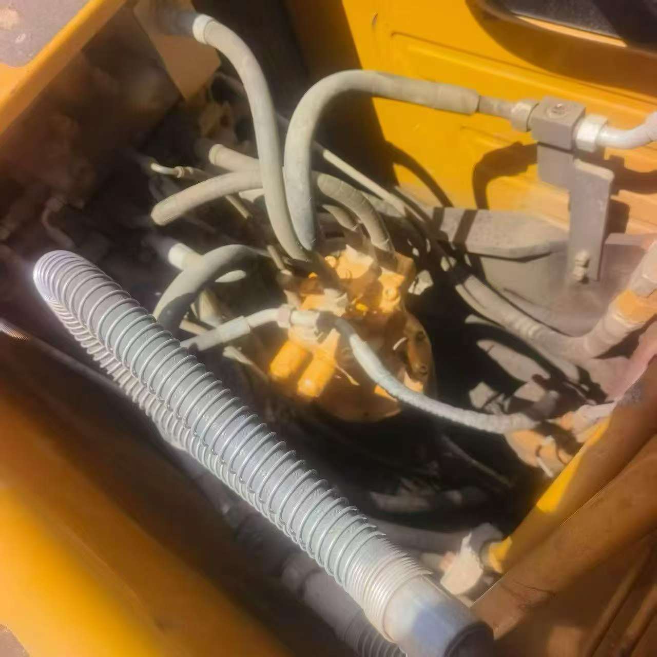 Buy Sany SY125C Used Excavator / 6 Buy Sany SY125C Used Excavator / 6