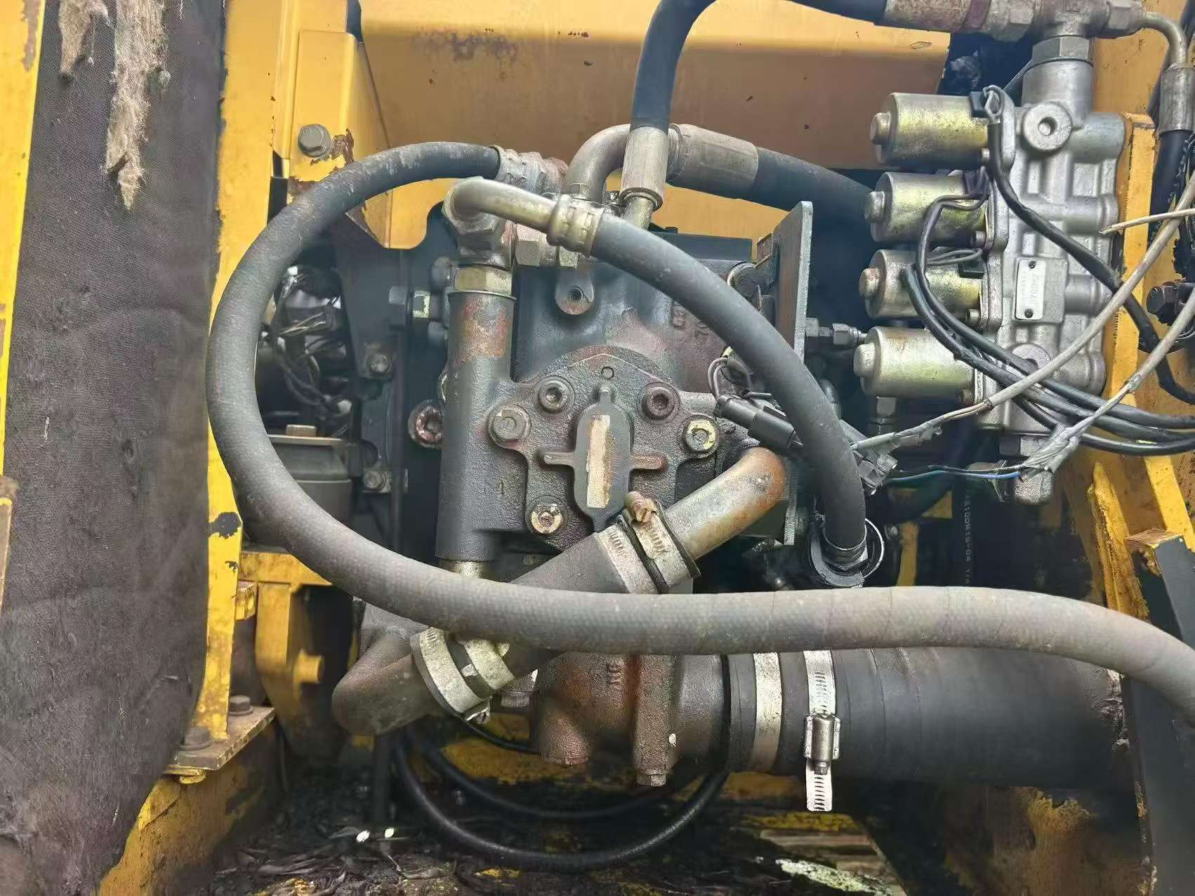 Buy Komatsu PC120-6E Used Excavator / 4