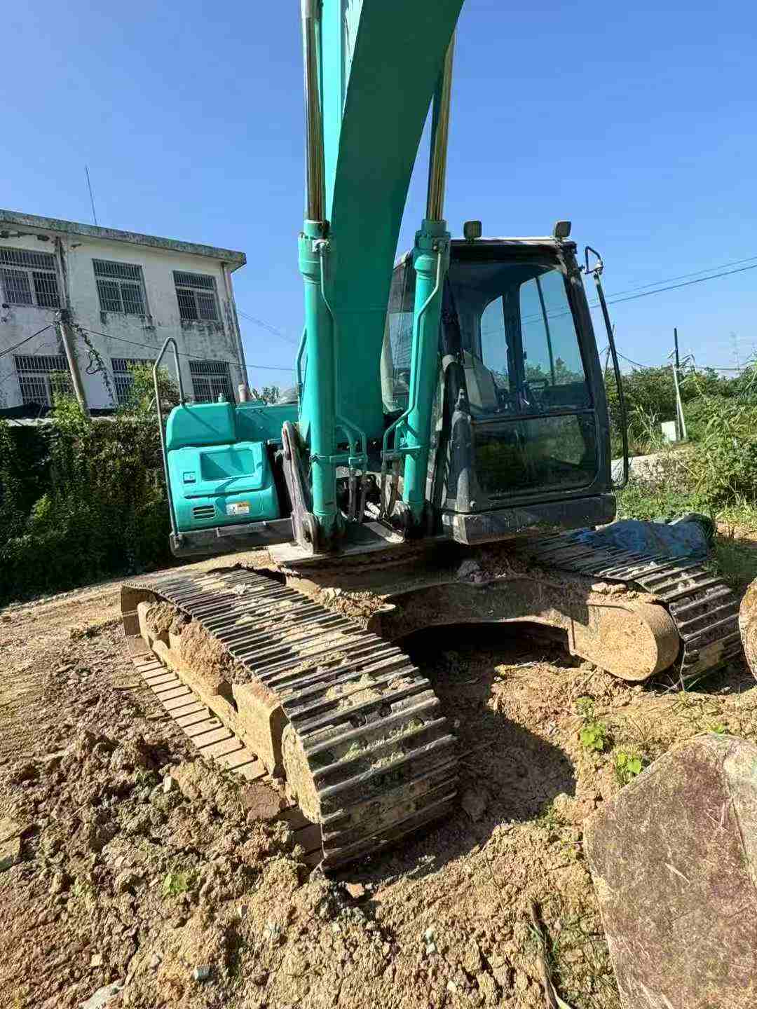 Buy Kobelco SK200 Used Excavator / 9