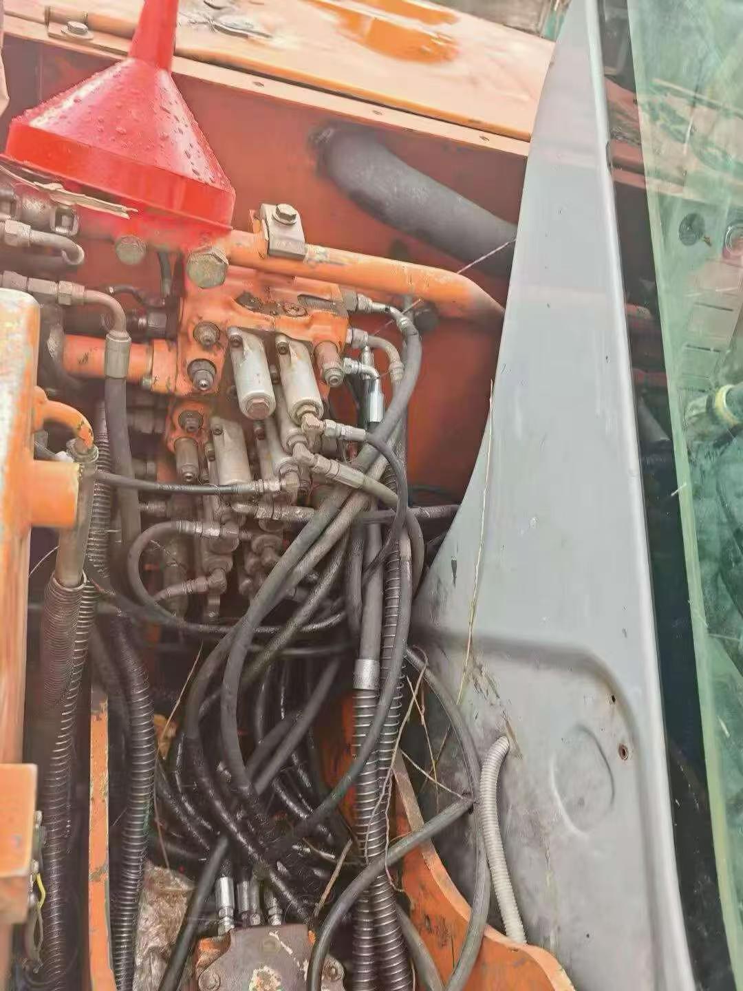 Buy Hitachi EX60-6 Used Excavator / 4 Buy Hitachi EX60-6 Used Excavator / 4