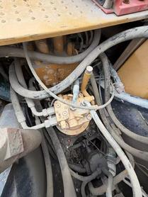 Buy Sany SY215C Used Excavator / 6 Buy Sany SY215C Used Excavator / 6