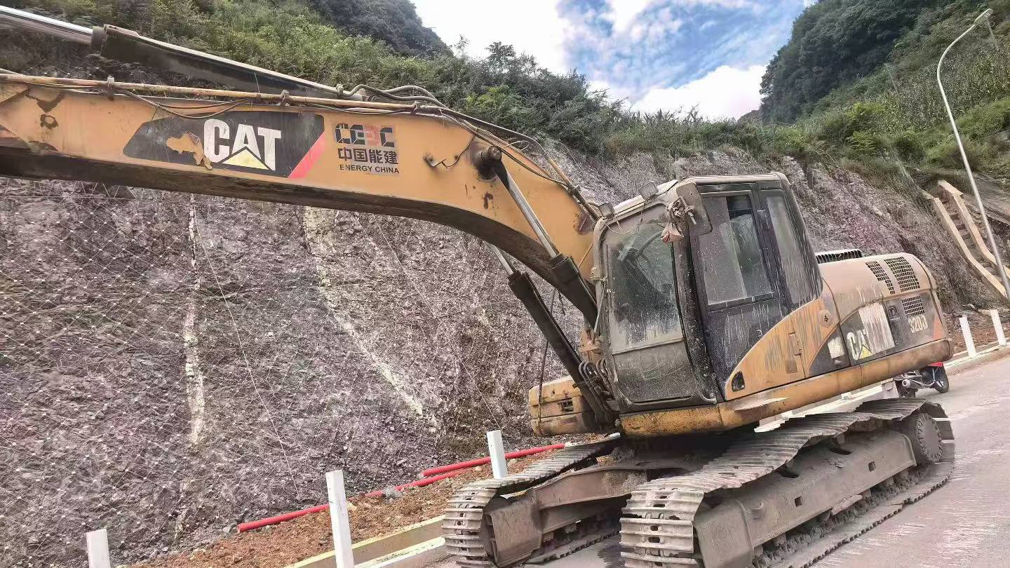 Buy Caterpillar 320D Used Excavator / 3