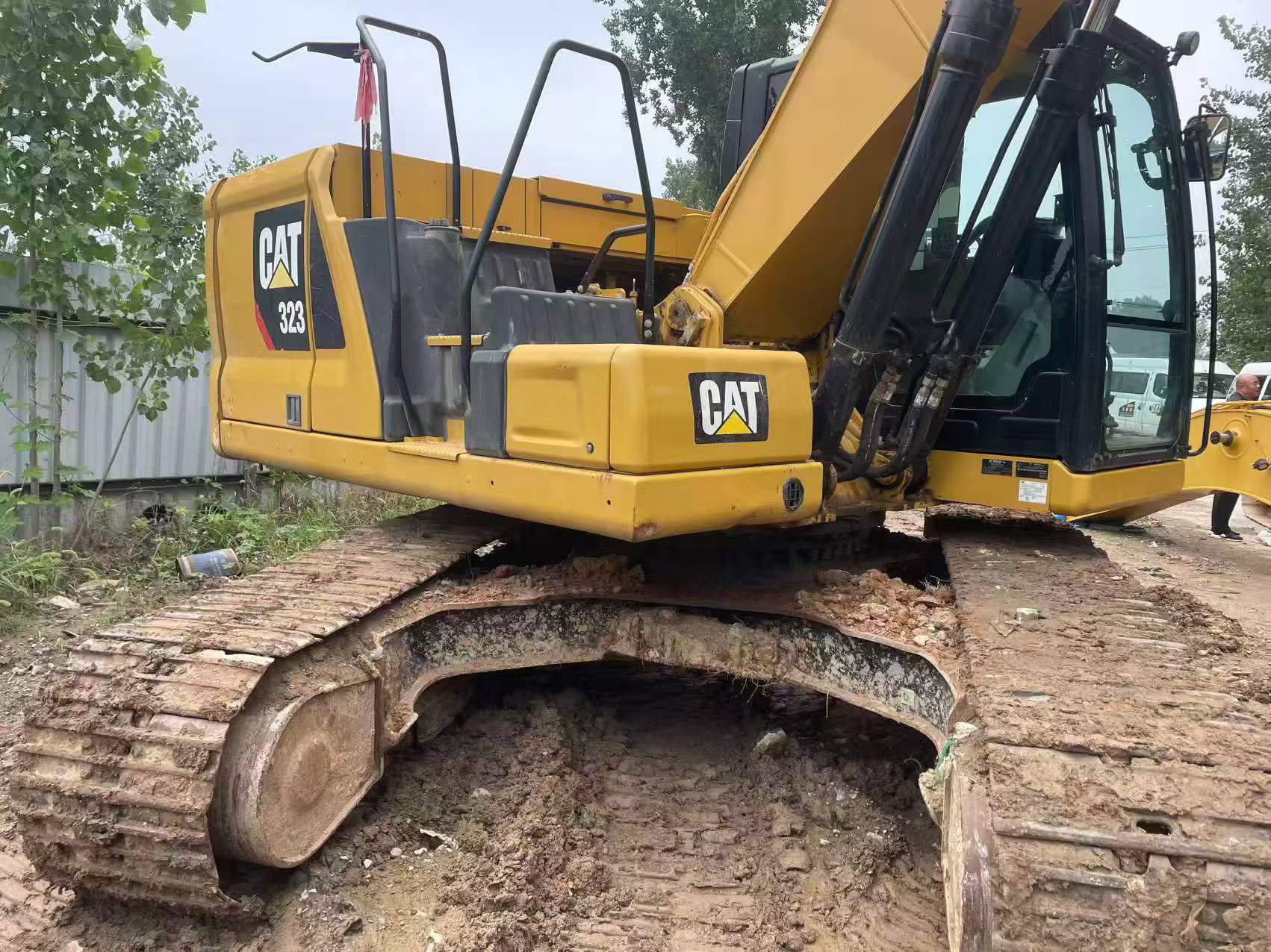 Buy Caterpillar 323 Used Excavator / 5 Buy Caterpillar 323 Used Excavator / 5
