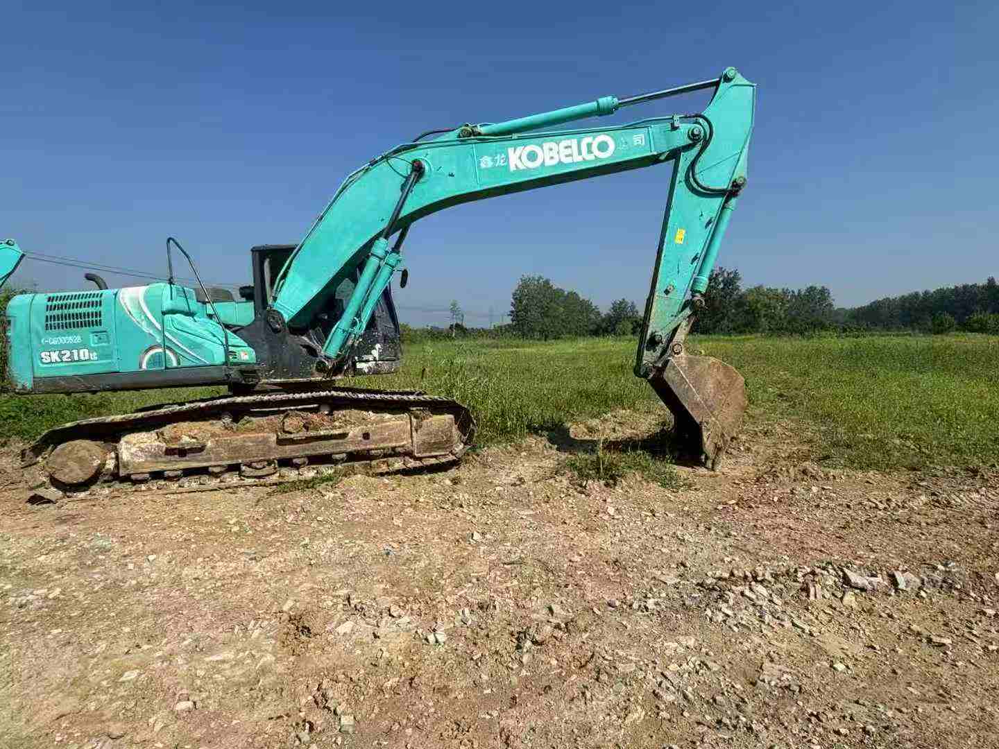Buy Kobelco SK210-6 Used Excavator / 9 Buy Kobelco SK210-6 Used Excavator / 9
