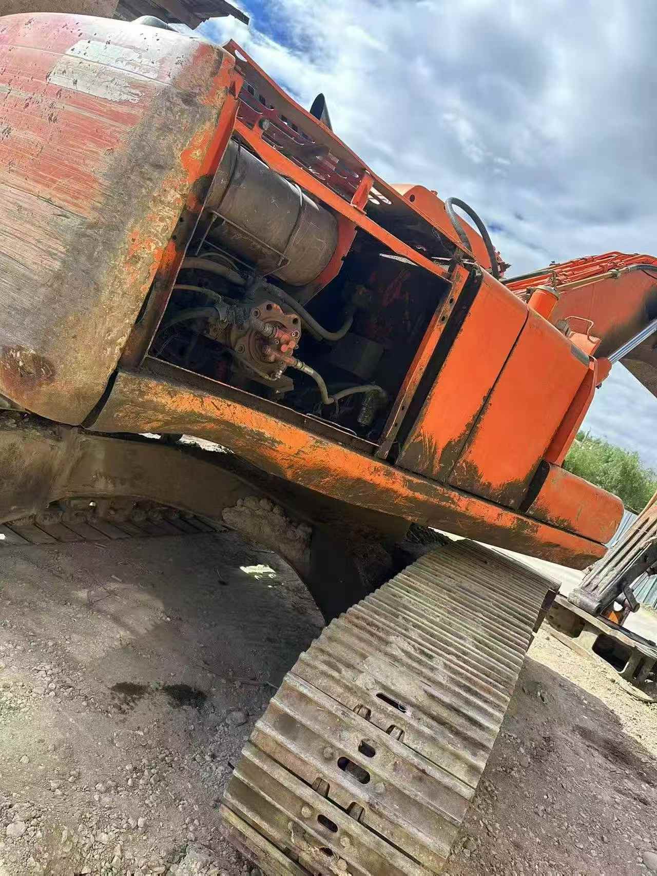 Buy Doosan DH225-7 Used Excavator / 3 Buy Doosan DH225-7 Used Excavator / 3