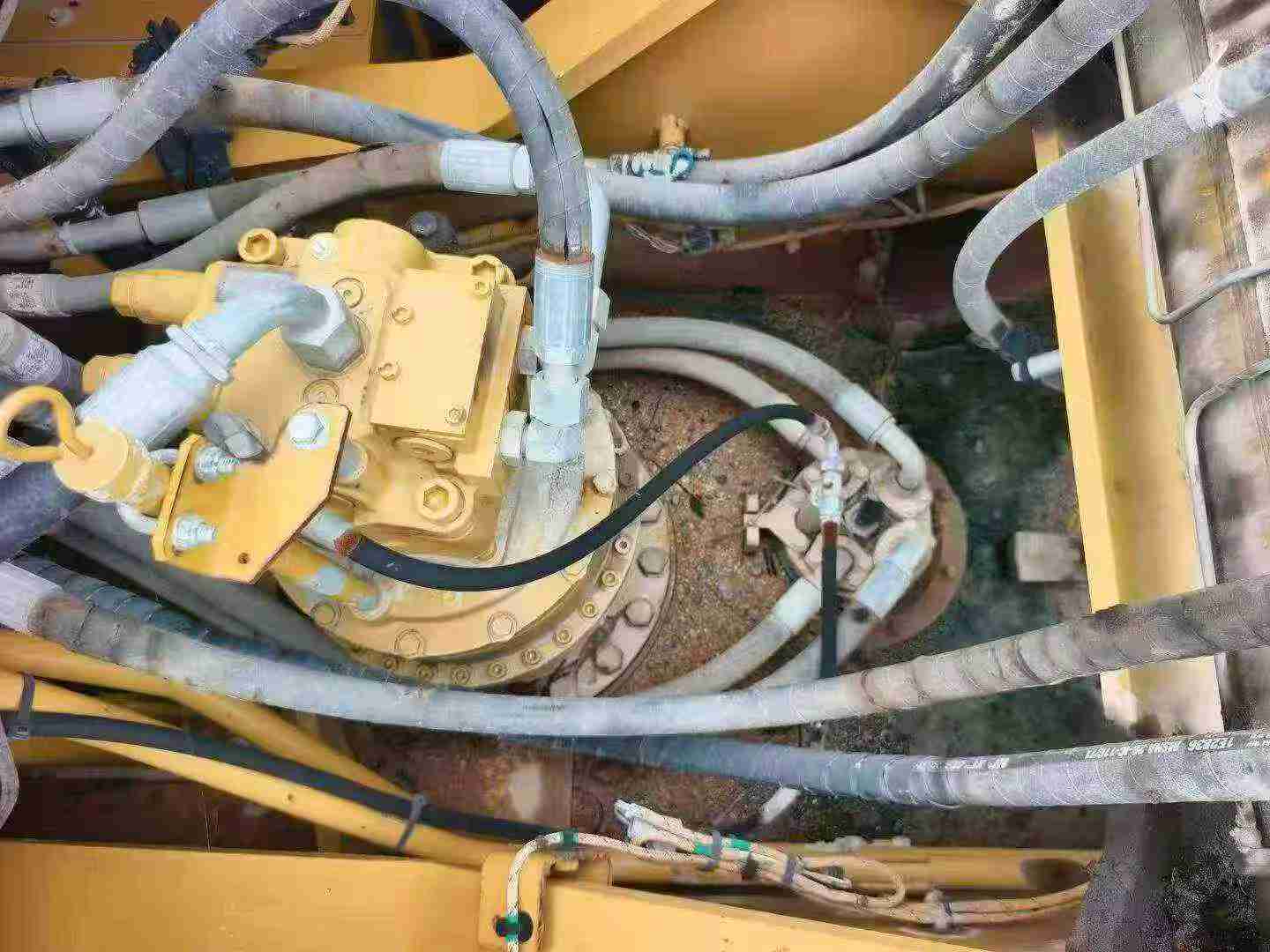 Buy Caterpillar 330B Used Excavator / 5 Buy Caterpillar 330B Used Excavator / 5