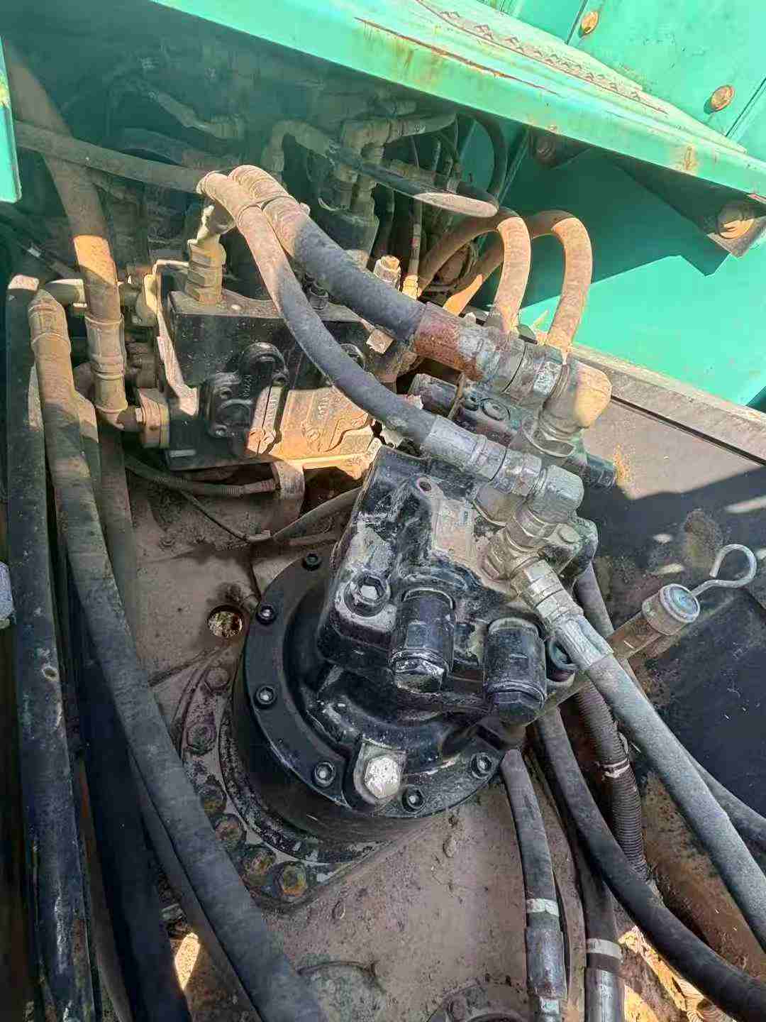 Buy Kobelco SK210-6 Used Excavator / 7 Buy Kobelco SK210-6 Used Excavator / 7