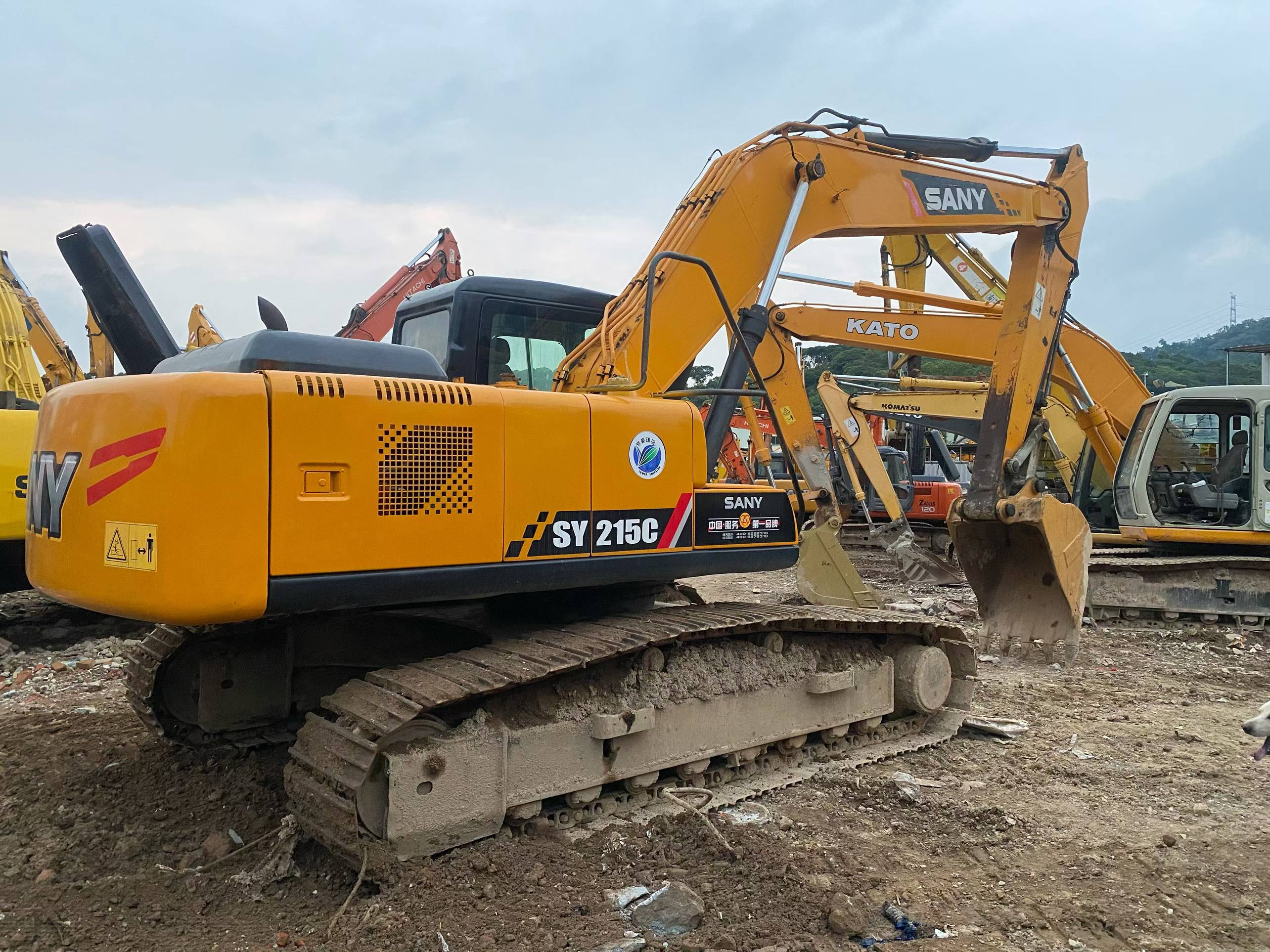 Buy Sany SY215C-8 Used Excavator / 3