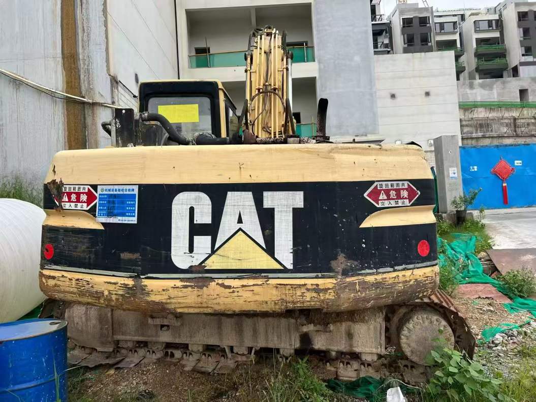 Buy Caterpillar 320A Used Excavator / 2 Buy Caterpillar 320A Used Excavator / 2